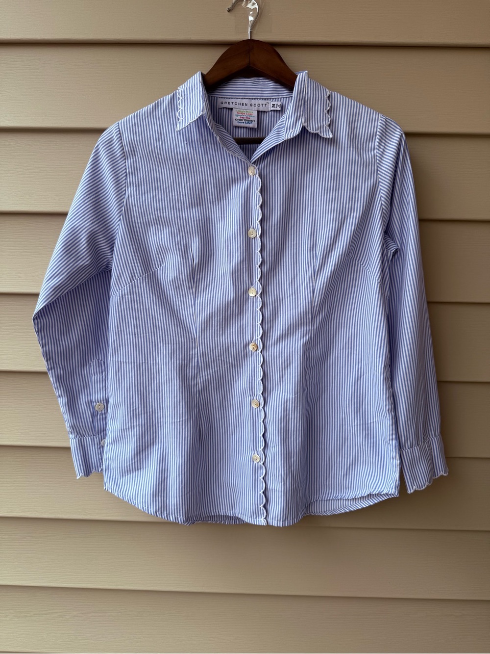 NWOT Gretchen Scott Blue White Striped Scalloped Button-Up Blouse M